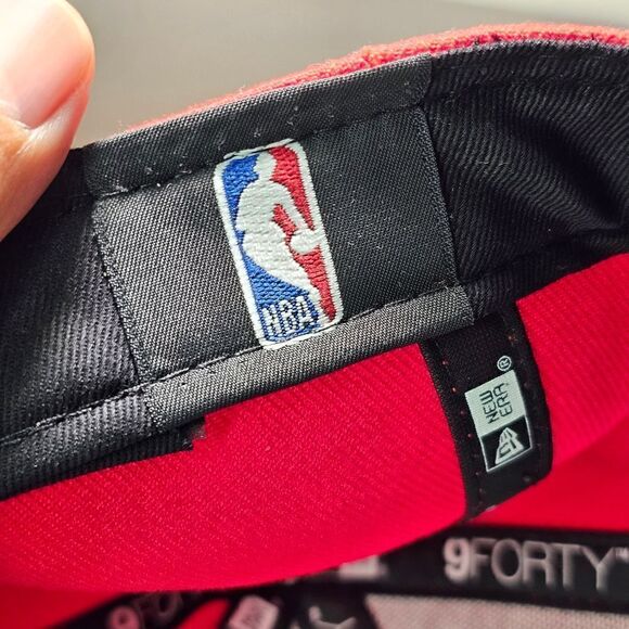 Chicago Bulls New Era Dad Hat Cap Red Black 9Forty NBA Jordan Pippen Rodman New - Picture 9 of 12